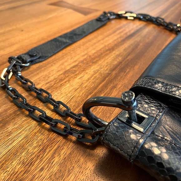 Tory Burch Leather Tote Bag - Picture 3 of 13